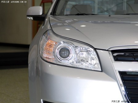 Name:  2010_chevrolet_aveo-silver-front-right-headlamp.jpg
Views: 2094
Size:  30.2 KB