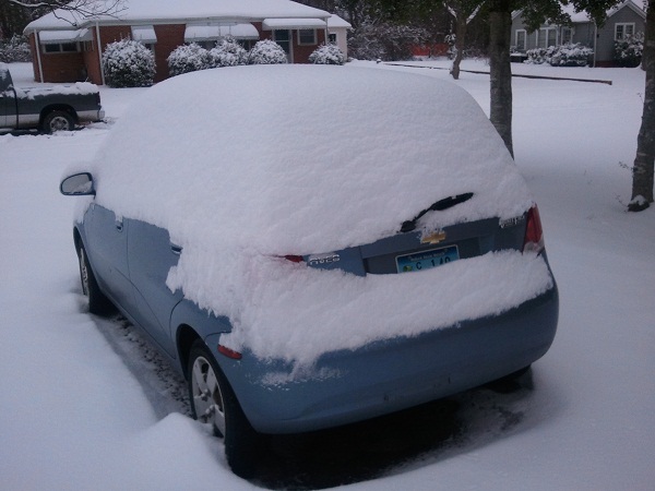 Click image for larger version. 

Name:	blue aveo with snow sm.jpg 
Views:	1529 
Size:	80.8 KB 
ID:	3763
