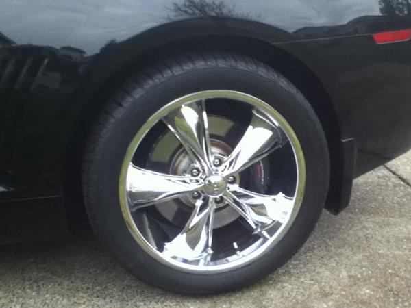 2011 Chevrolet Camaro 2SS: wheelsandtires