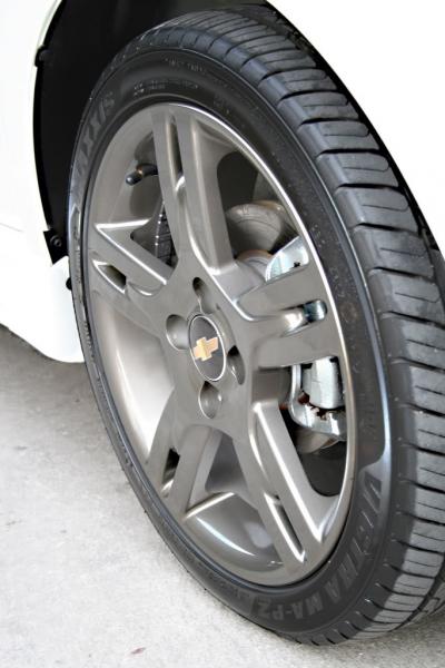 2011 Chevrolet AVEO SEDAN: wheelsandtires
